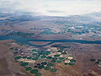 Irrigation Circles using Columbia River water at Lake Umatilla