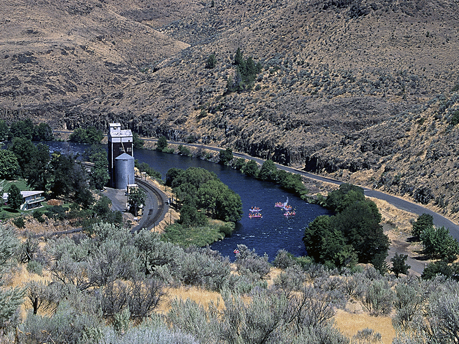 Whitewater Rafting on the Deschutes River in Maupin, Oregon
