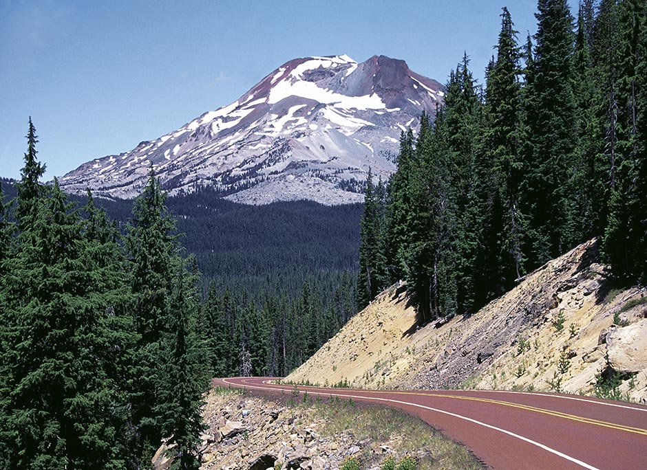 Road leads to South Sister, Bend Oregon