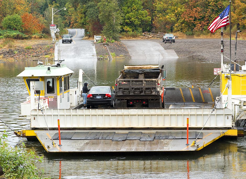 Wheatland Ferry Willamette River; joins Polk, Yamhill, Marion County