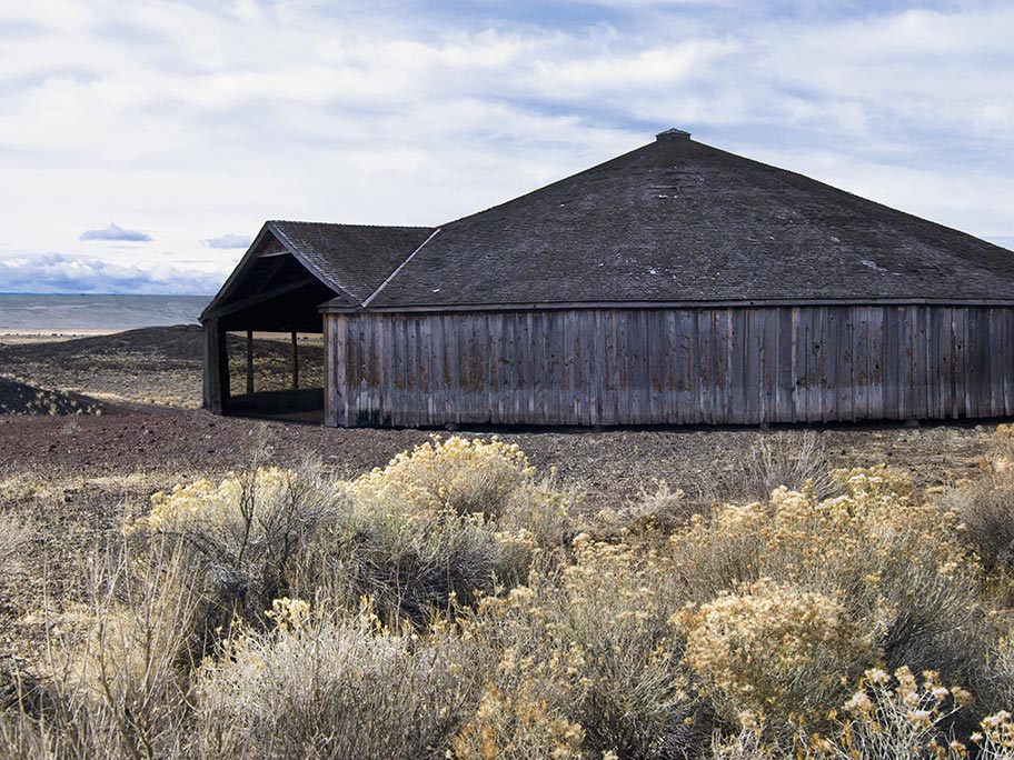 Peter French built Round Barn to break horses in eastern Oregon winter