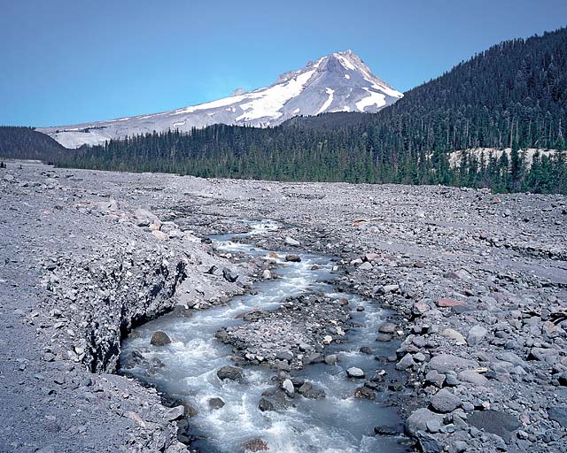 Oregon Cascades pictures - Mt Hood at White River Crossing after the Spring thaw