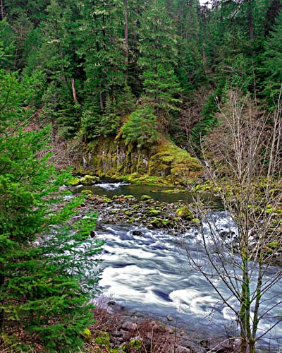 Umpqua River photo of racing water; Oregon River Picture; Douglas County