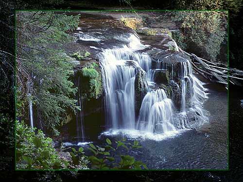 Southern Washington: Lewis River Falls in Gifford Pinchot National Forest