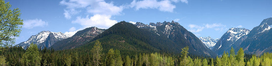 Snoqualmie Pass panorama in Washington's Cascades