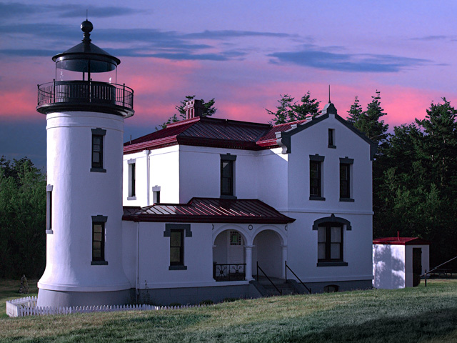 Scenic Washington, Puget Sound, Admiralty Head Lighthouse at Fort Casey on Whidbey Island